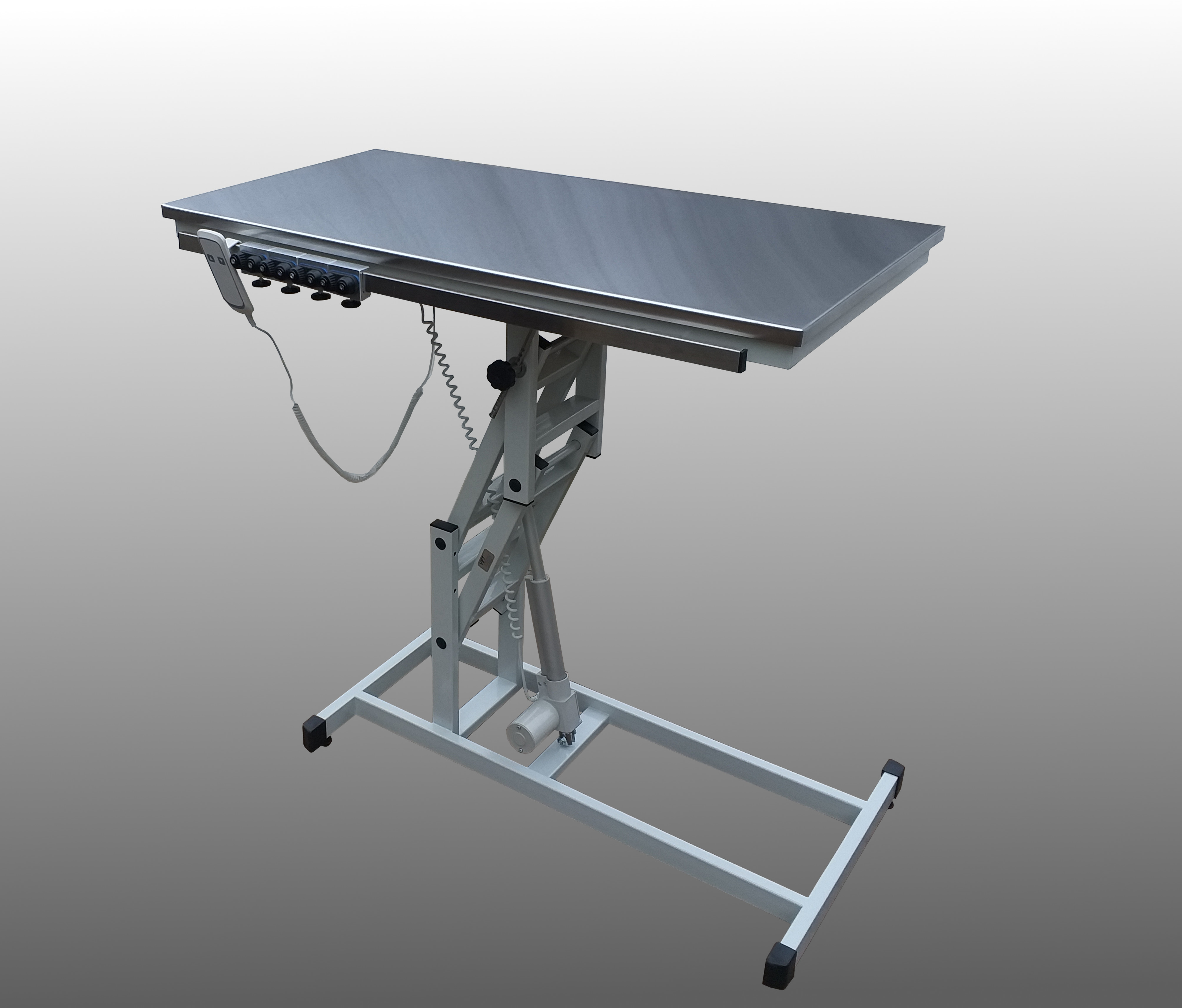 Хирургический стол с наклонной столешницей Артикул SVX-5